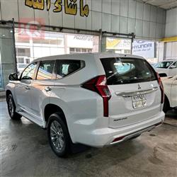 ميتسوبيشي باجيرو